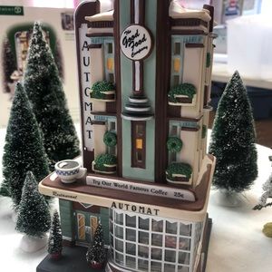 Clark Street Automat